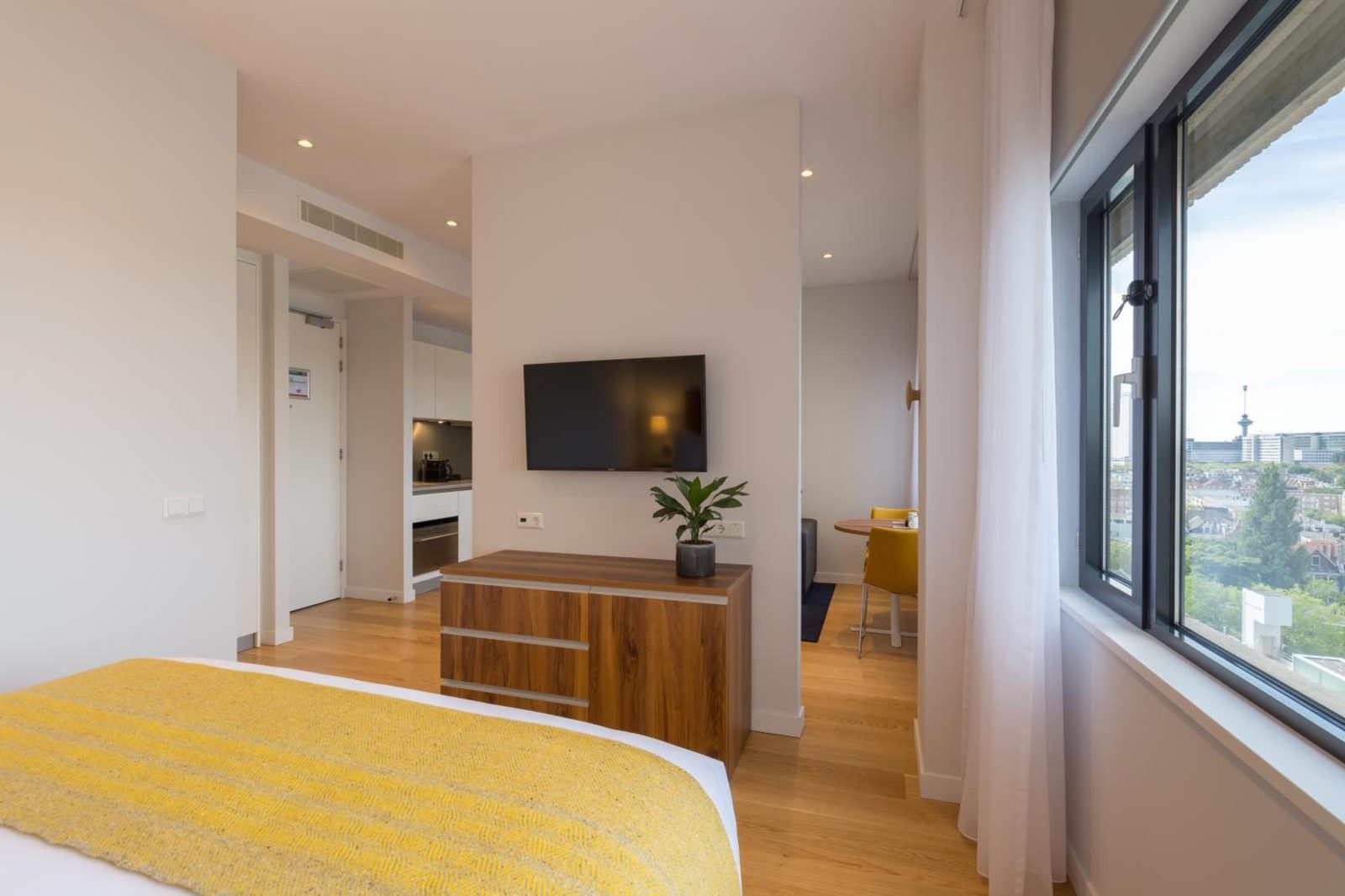 PREMIER SUITES Rotterdam — photo 5