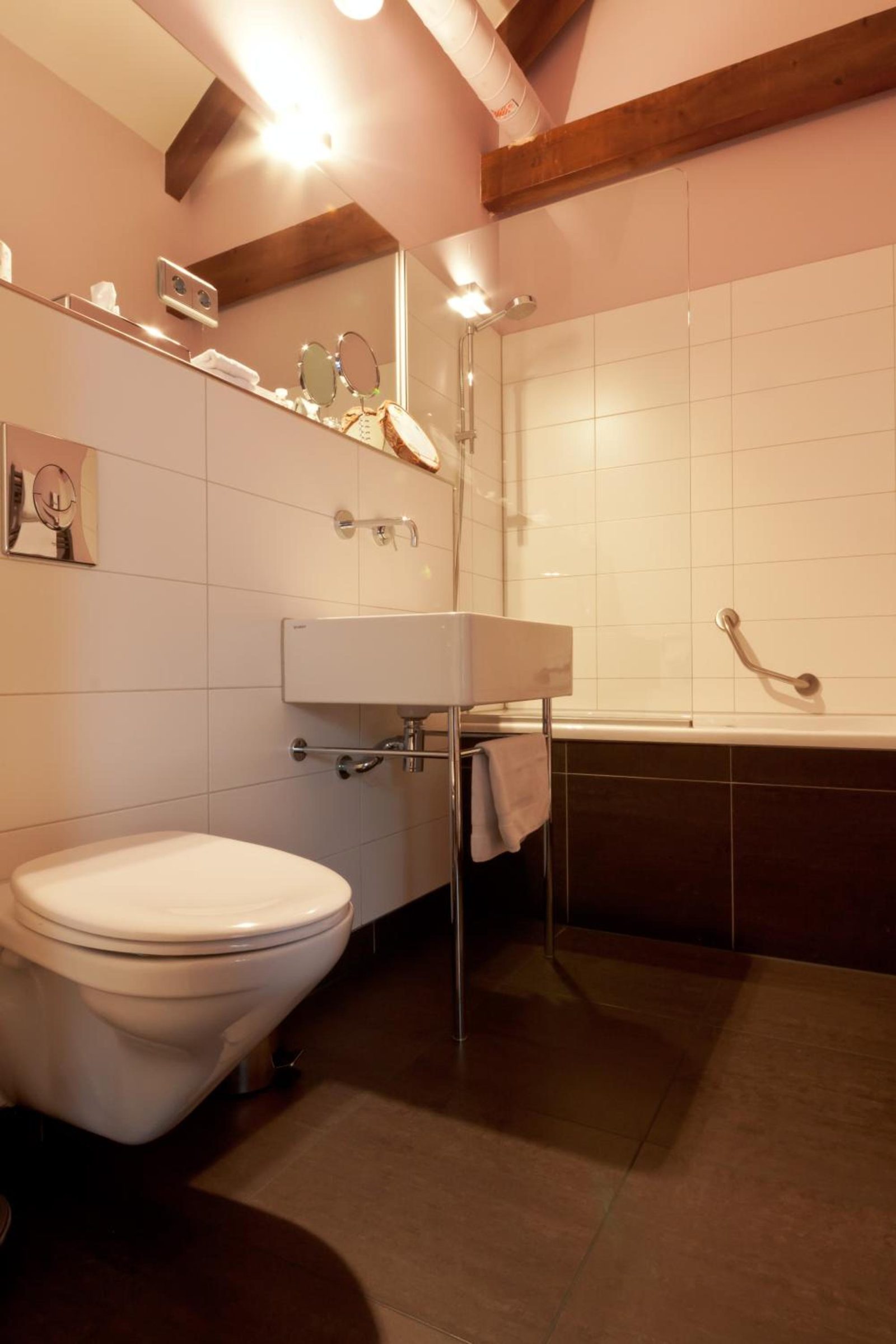 Suitehotel Pincoffs — photo 7